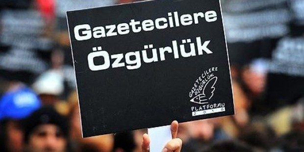 Küçük Kara Balıklar Sesleniyor: Ben Gazeteciyim