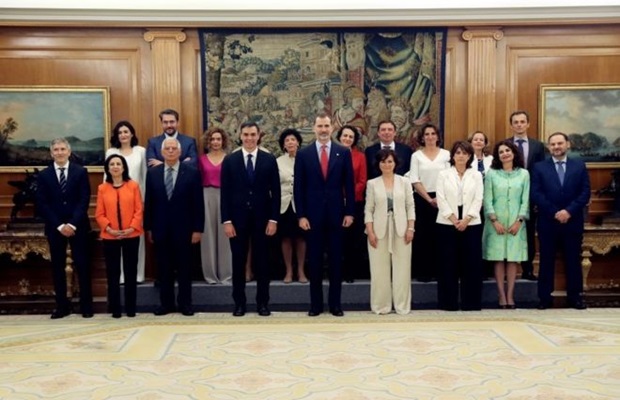 Yeni İspanyol Kabinesinde Erkekten Çok Kadın Bakan Var