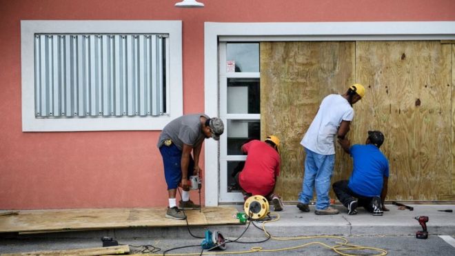 İklim Krizi Dur Durak Bilmiyor: Florida En Yıkıcı Kasırgaya Hazırlanıyor