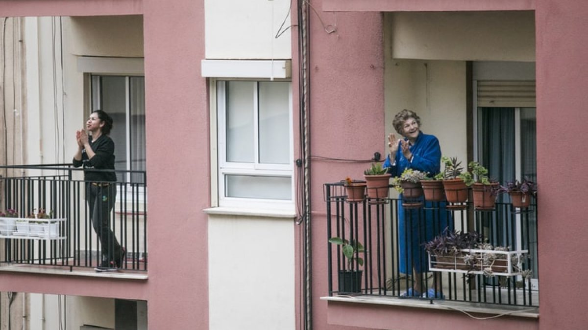 Balkondan Iceriye Bakmak Evlerimiz Yasamaya Ne Kadar Elverisli Sivil Sayfalar