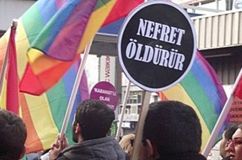 Nefret Sarmalında LGBTİ+ Hakları Mücadelesi: <br> “Pek Çok Kanun Maddesi Bizzat Ayrımcılığa Dayanak Olabiliyor”